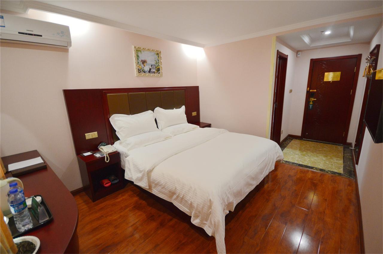 Greentree Inn Jiangsu Wuxi Qingyang Road Express Hotel Dış mekan fotoğraf
